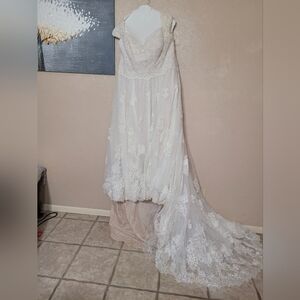 Oleg Casini Wedding Dress 18W  Lace Floral Beading